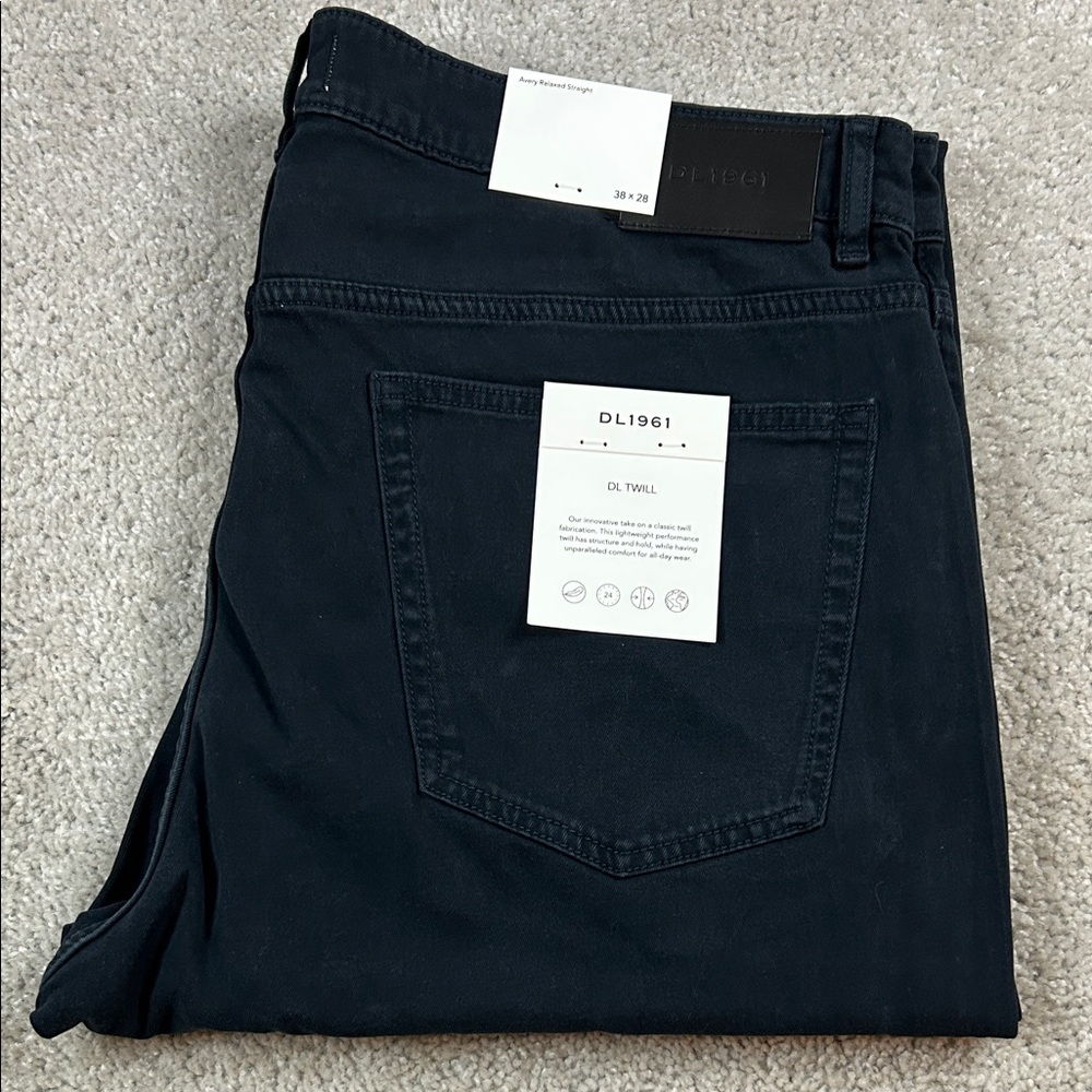 DL1961 Avery Relaxed Straight Twill NWT